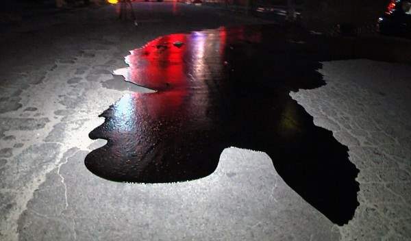 50,000 Gallons Of Oil Spill Into The Streets Of LA