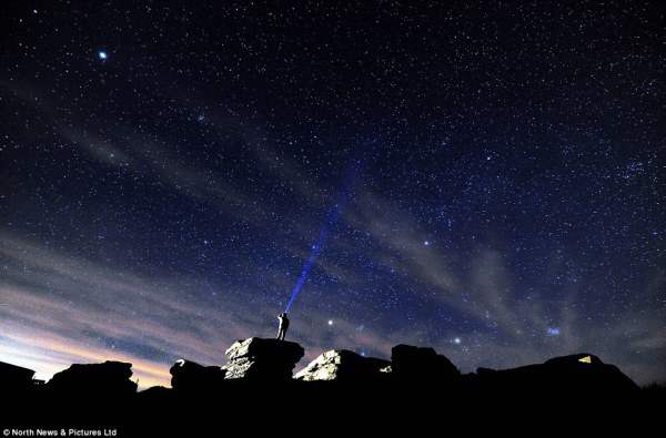 Чудесное звездное небо, сфотографированное в Северном Йоркшире.