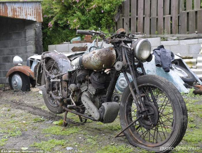 Коллекция мотоциклов была найдена в сарае, где они пылились 50 лет.