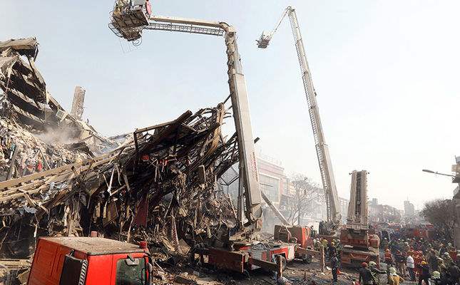 Тегеран, обрушение здания