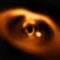 Астрономы впервые засняли рождение планеты