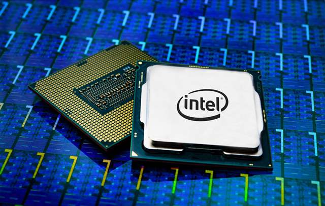 Intel снижает цены на топовые процессоры