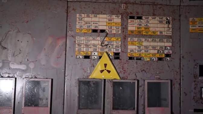 руины четвертого блока Чернобыльской АЭС