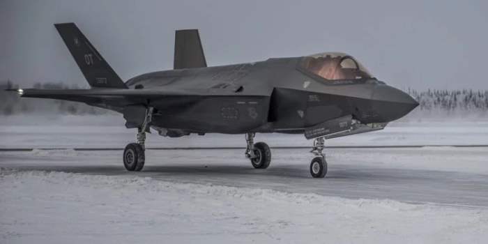 готовят летчиков F-35 к арктическим операциям