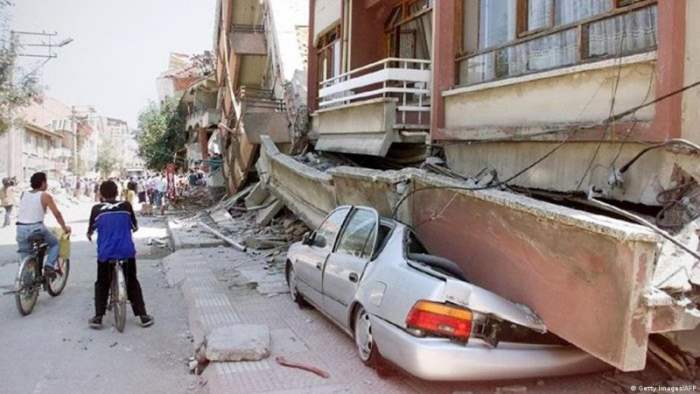 Турецкий профессор, Турция, землетрясение, Стамбул,