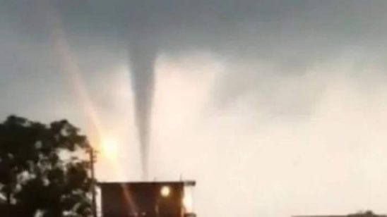 Смерч в Турции. Торнадо очень сильно. Tornado Turkey.