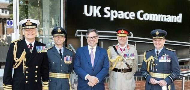 Британские военные, космический командный центр, Великобритания,
