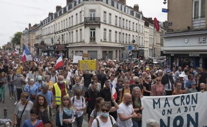Франция, протесты, пропуск, COVID,