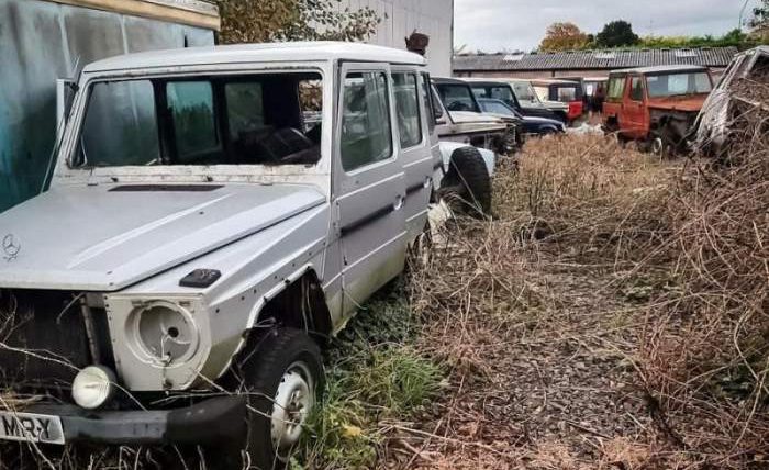 Великобритания, Mercedes G-класса, Гелик, кладбище,